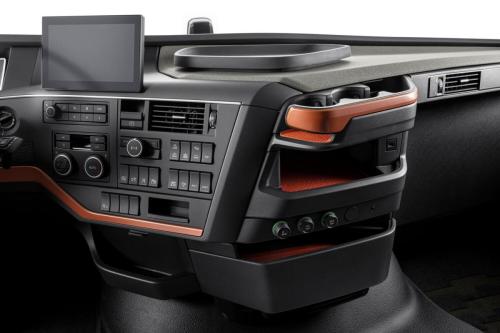 VolvoFH16+Hytt0676_1